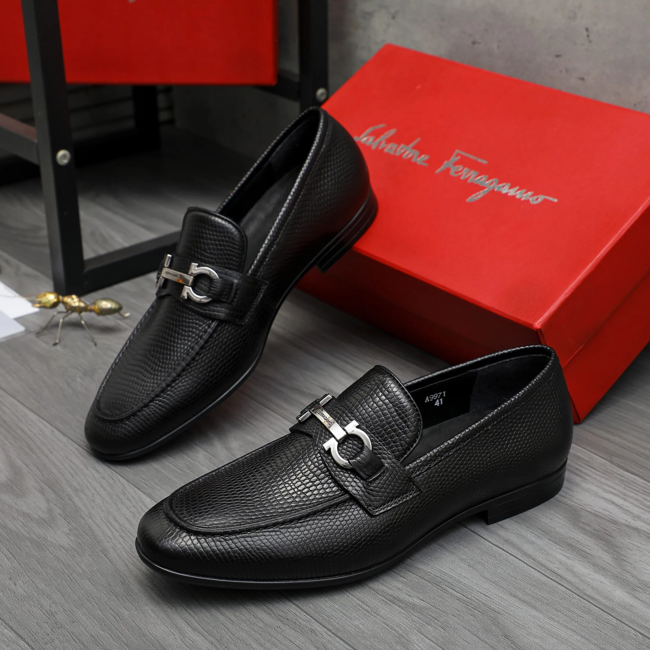 Men's shoes 💰p442 Product trademark: Ferragamo "Ferragamo" business slip-on leather shoes. Regular size: 38-46 (45.46 is custom-made and non-returnable) Product materials: Selected grained cowhide upper, cowhide lining, rubber outsole